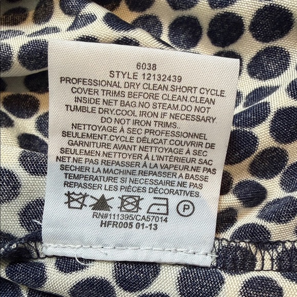 Tory Burch sz M 100% SILK Navy Dotted beaded collar w blue eyelet trim logo - Picture 10 of 12